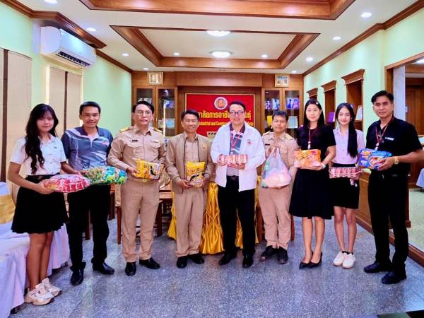 ธารน้ำใจหลั่งไหลไม่ขาดสาย พ.ส.น.อ.จังหวัดกาฬสินธุ์