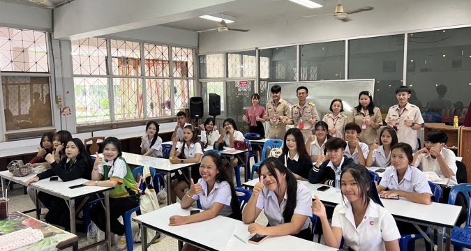 วก. โดย นายอรุณ เลิศอุดมโชค ผู้อำนวยการวิทยาลัย มอบหมายให้ นายบุญชนะ โพธิ์ละเดา รองผู้อำนวยการฝ่ายวิชาการ ให้มานิเทศติดตามการจัดการเรียนการสอนตามแผนกวิชา